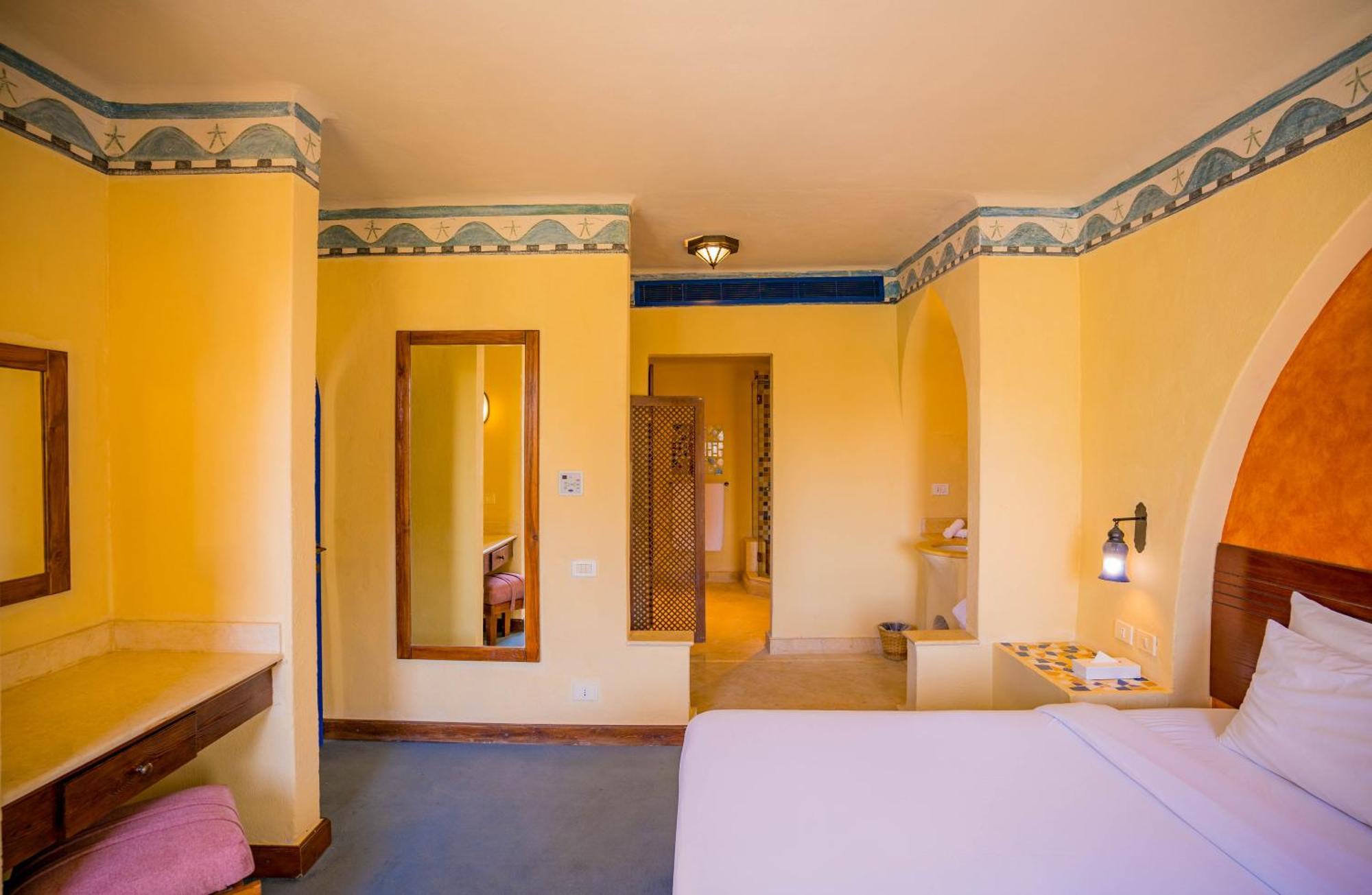 Marina Lodge At Port Ghalib Exterior photo