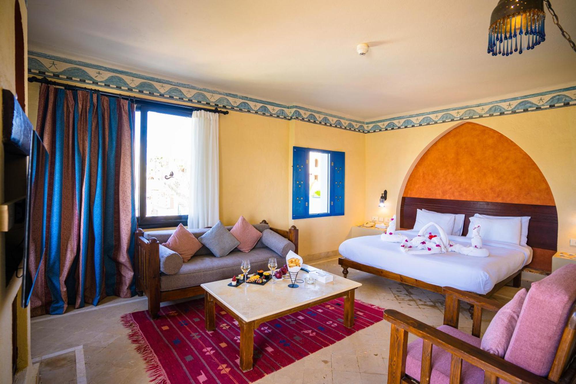 Marina Lodge At Port Ghalib Exterior photo