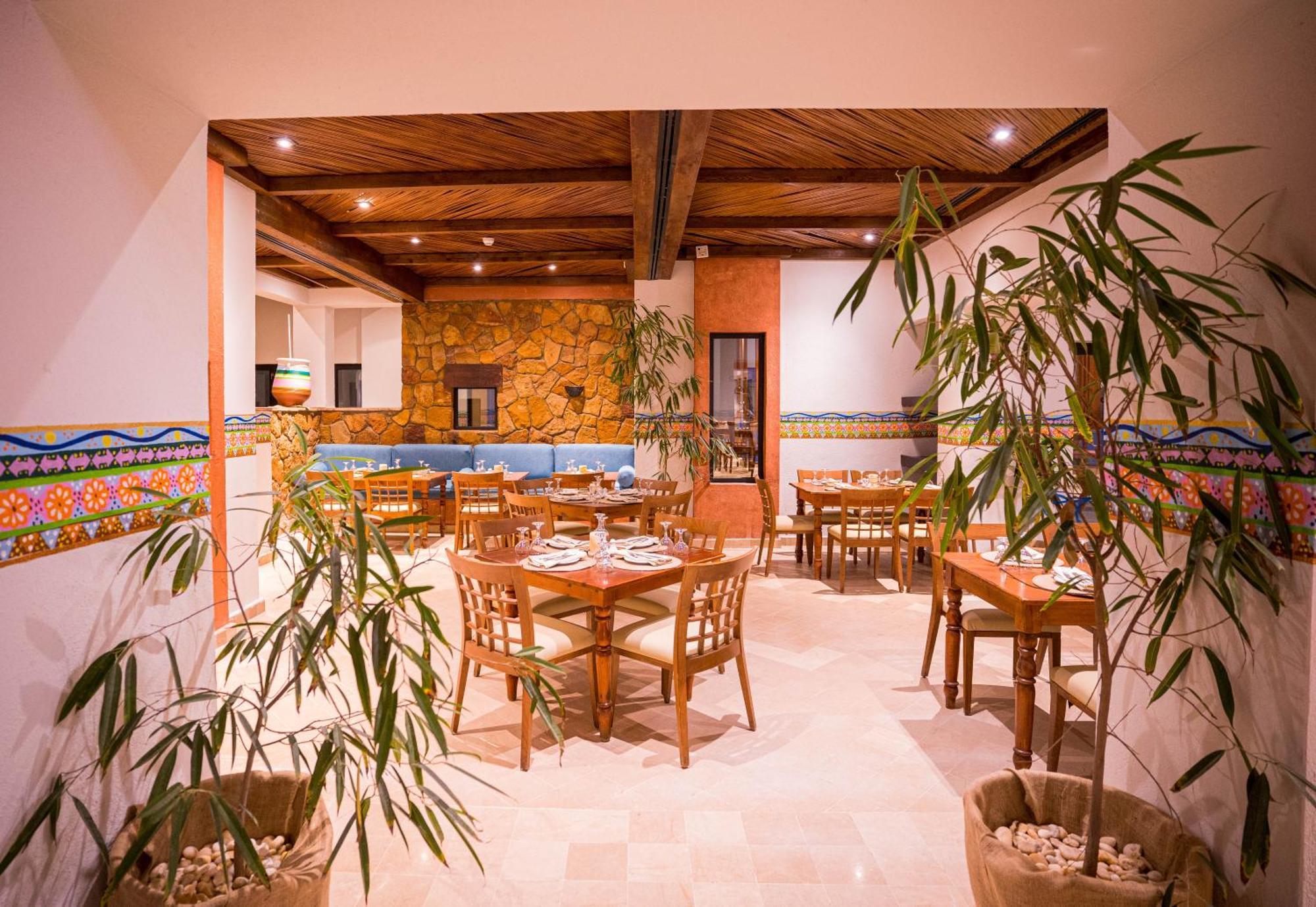 Marina Lodge At Port Ghalib Exterior photo