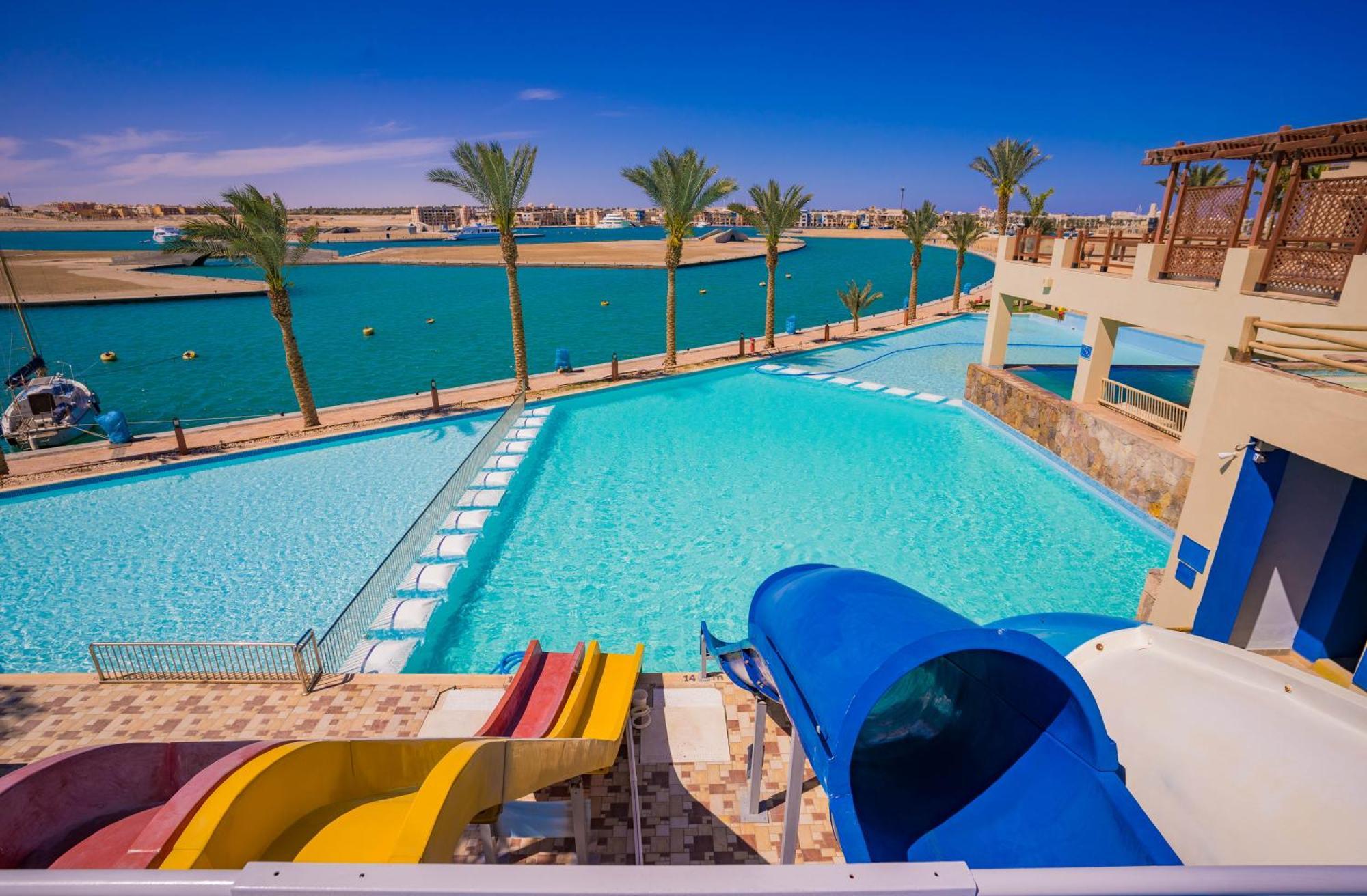 Marina Lodge At Port Ghalib Exterior photo