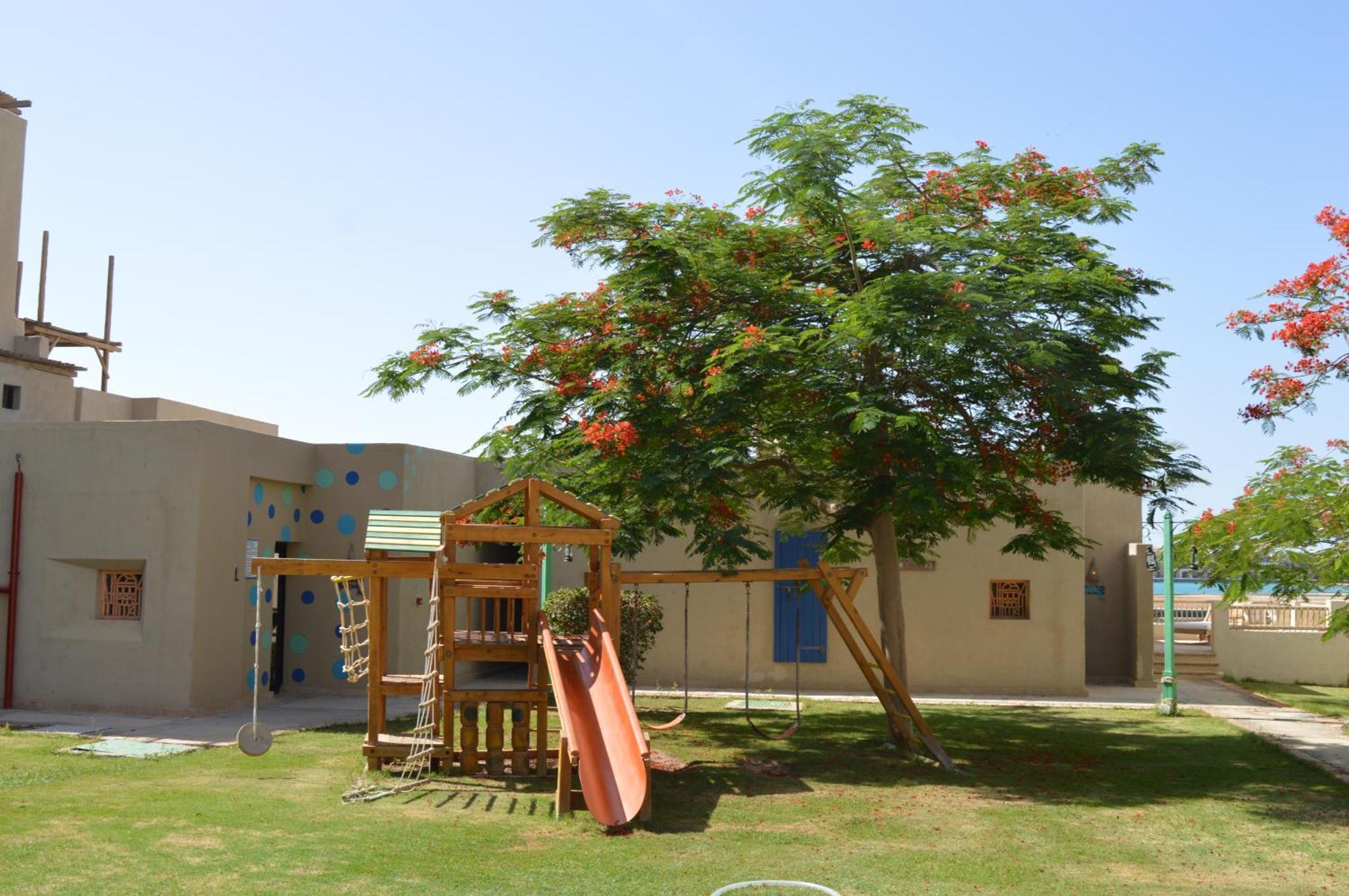 Marina Lodge At Port Ghalib Exterior photo
