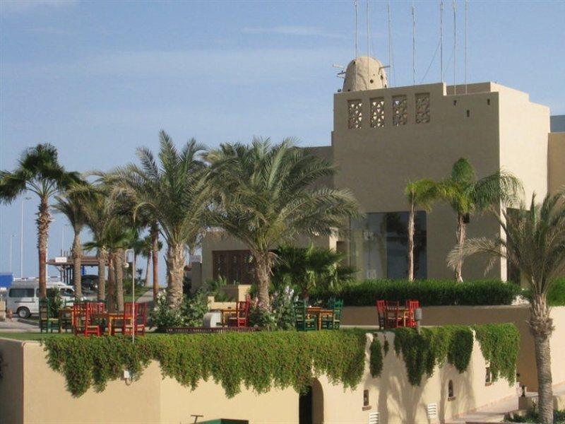 Marina Lodge At Port Ghalib Exterior photo