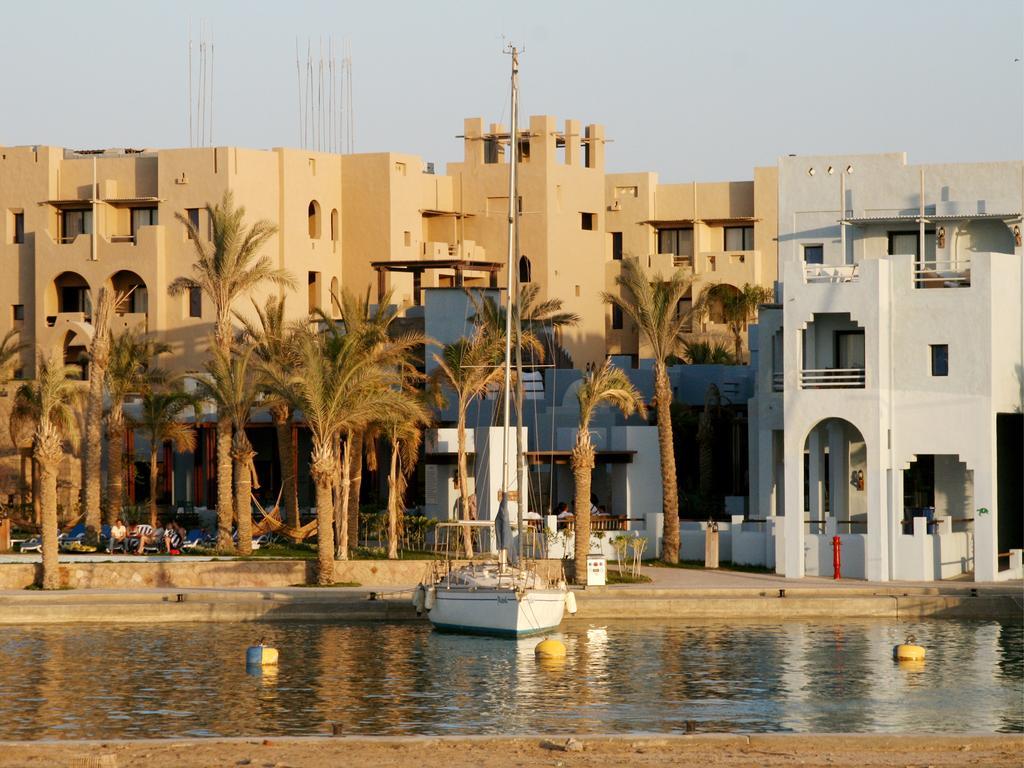 Marina Lodge At Port Ghalib Exterior photo